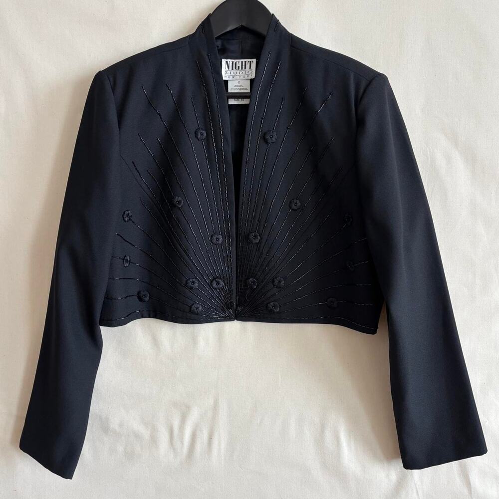 VTG Night studio 90s black Cropped Blazer - fits like oversized Medium